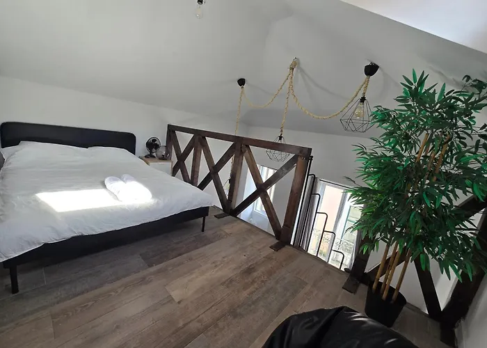Esther Apartment Cozy Vacay Suite