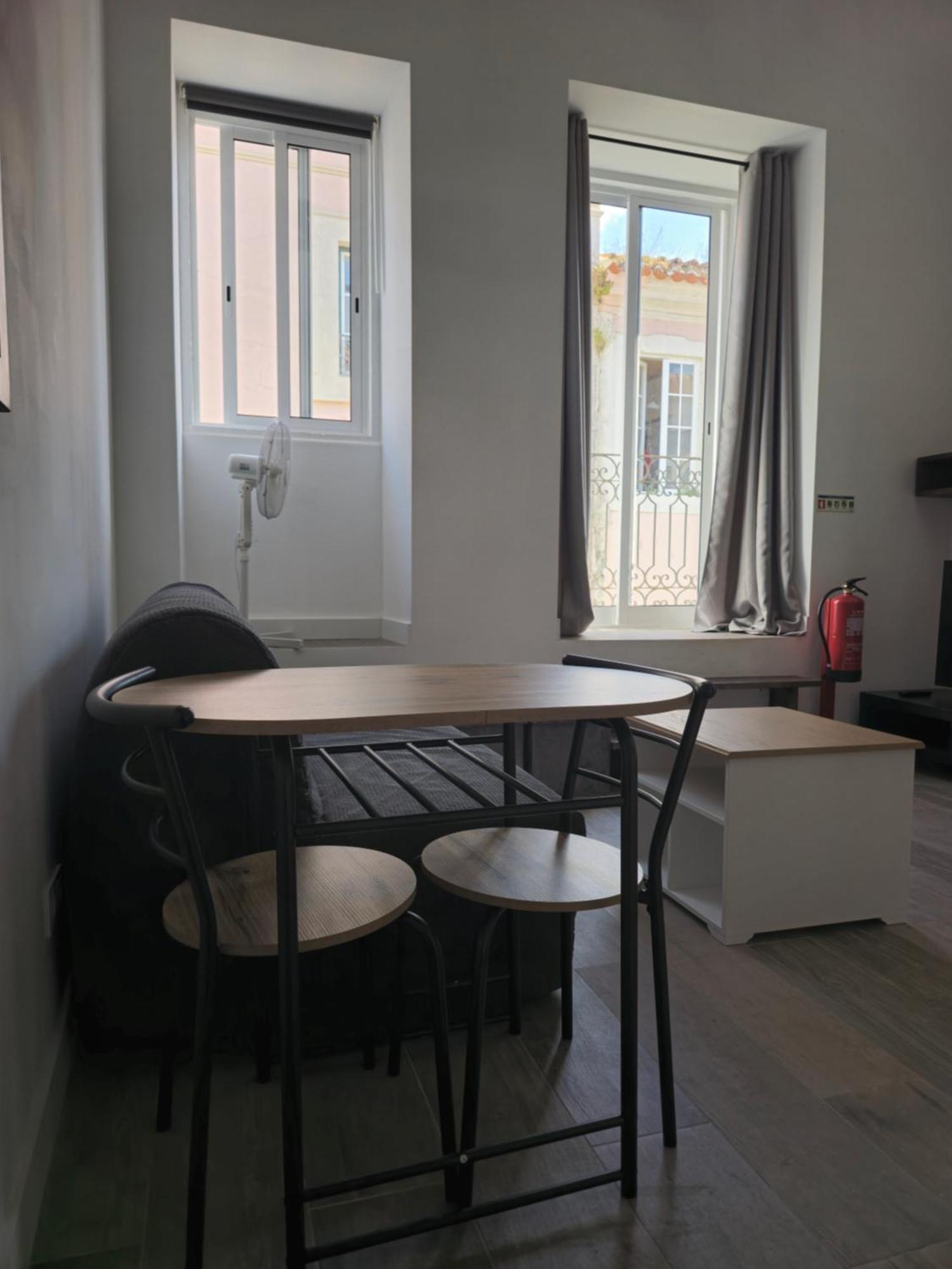 Esther Cozy Vacay Apartment